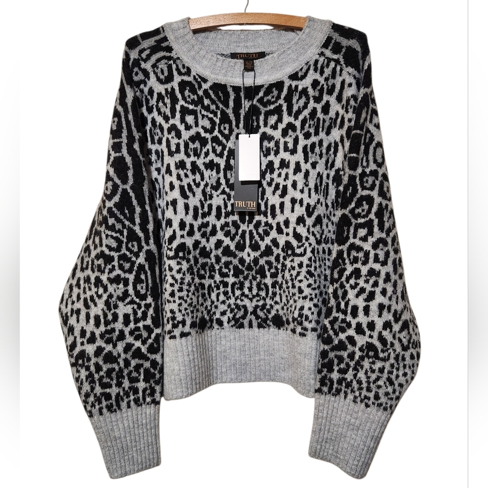 NEW Truth by Republic Leopard Print Sweater - Black and Gray Size XL